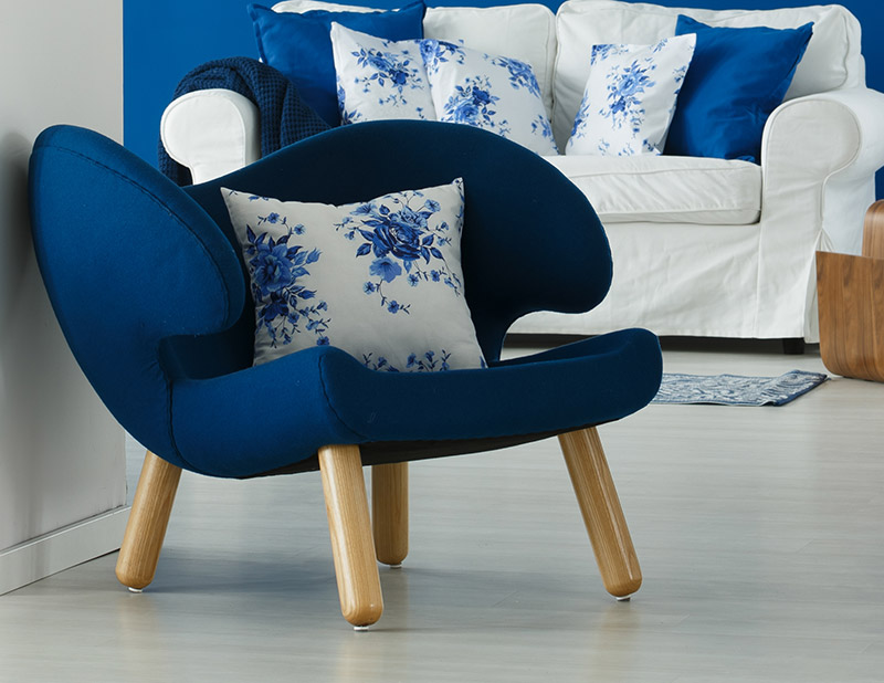 Agam chair